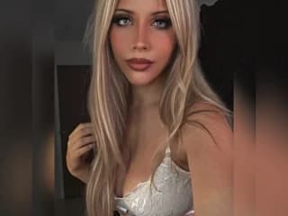 WebCAM of Aubreyessex