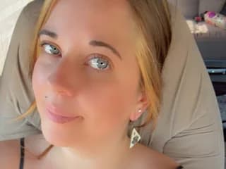 WebCAM of LaneyJaney