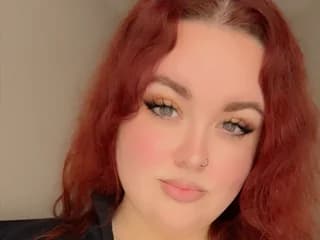 RedheadedBust WebCAM 