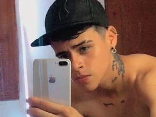 WebCAM of maxx_william